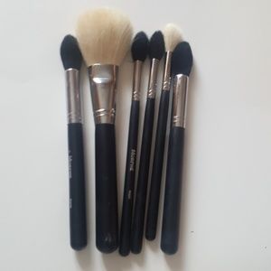 Bundle of 6 Morphe M series face brushes